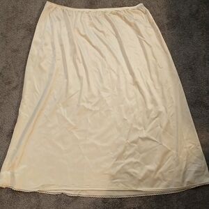 Vintage Vanity Fair Slip, Size XL